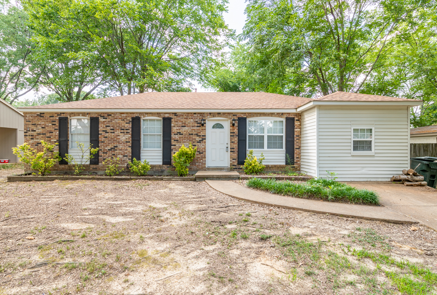 2248 Colonial Hills Dr